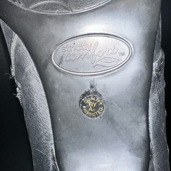 Strictly Comfort Leather Zipper Boot Heel So Comfy! Size 9 - Picture 7 of 9